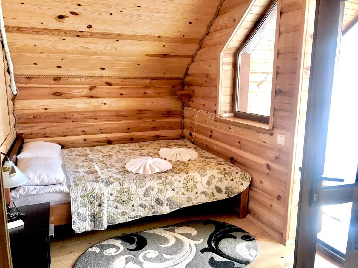 Боброва-Хата Switjas Exterior foto